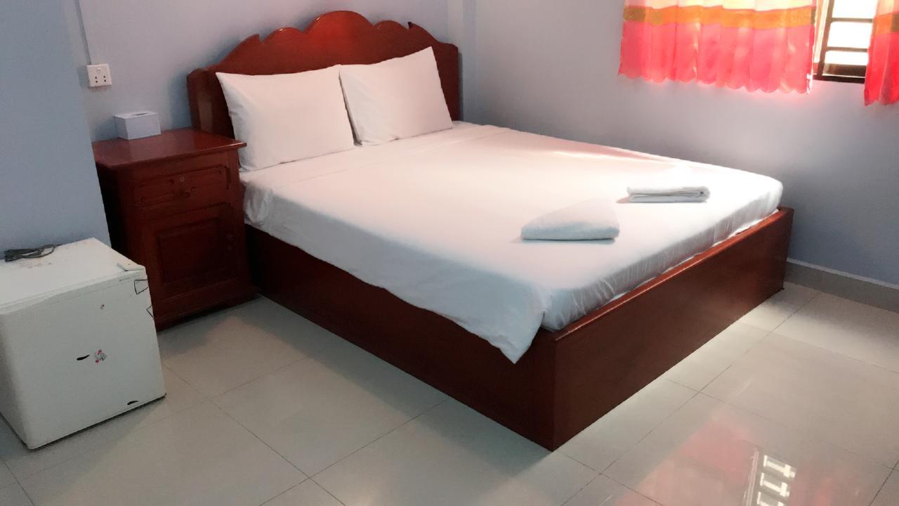 Khmer Village Guesthouse พนมเปญ ภายนอก รูปภาพ